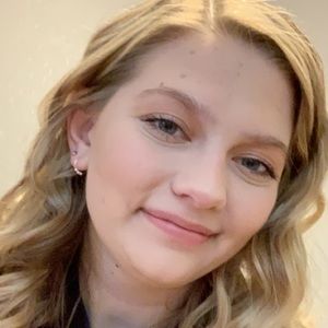 Meet your Posher, Miriam